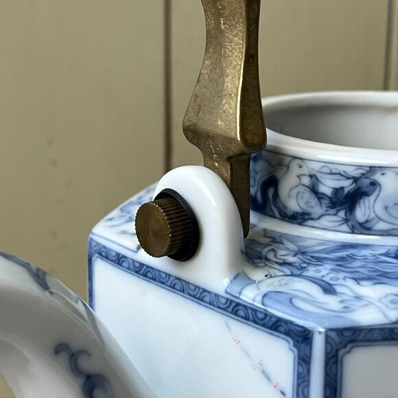 Chinese Porcelain Hexagonal Teapot Brass Handle White & Blue without Lid - Picture 9 of 16
